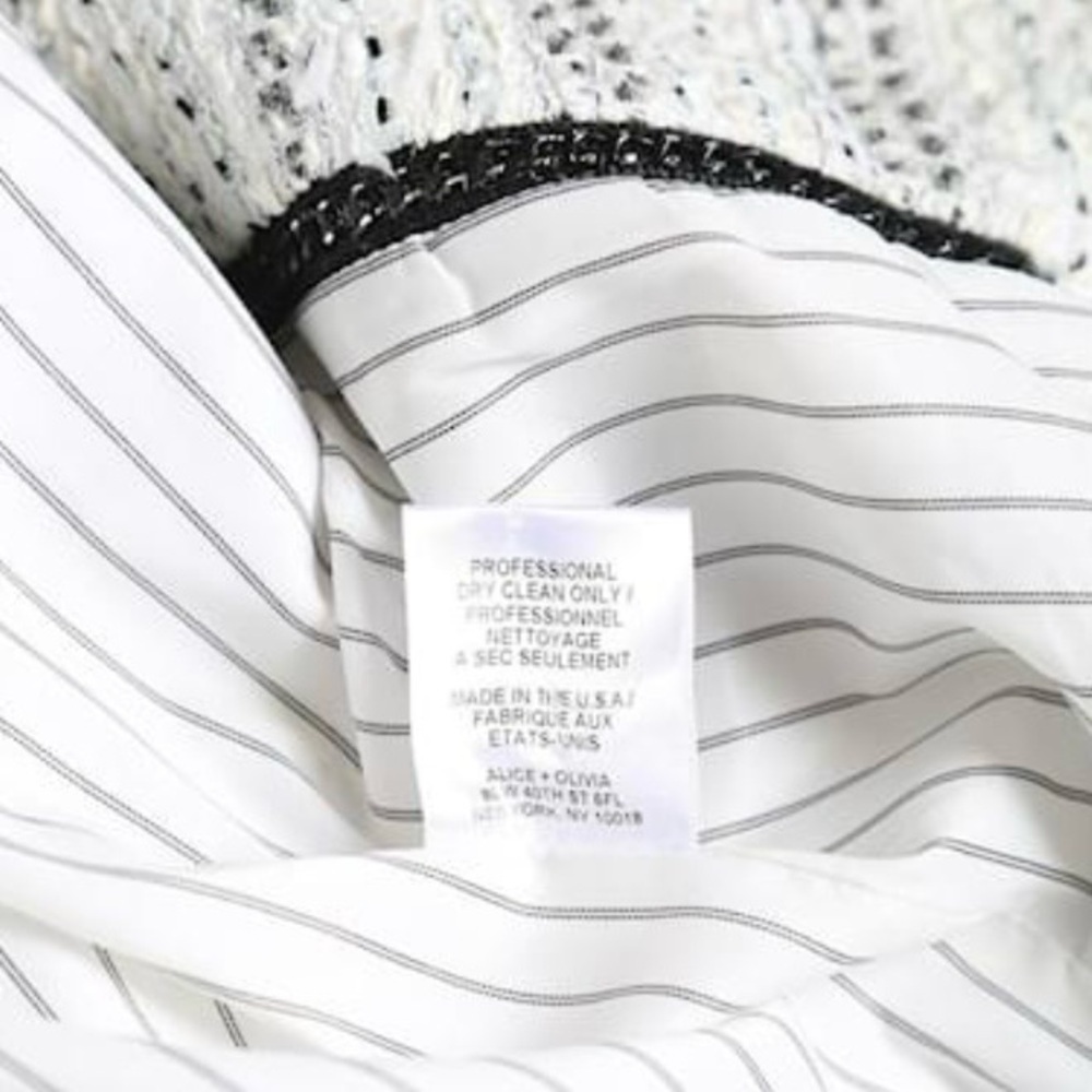 ALICE+OLIVIA White & Black
Cotton Tweed Cropped Jacket - Picture 5 of 6